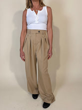 Carica l'immagine nel visualizzatore di Gallery, Pantalone bottone | Camel

