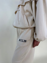 Load image into Gallery viewer, Jogger NYC 26 | Cream
