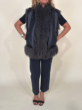 Load image into Gallery viewer, Gilet Fumo
