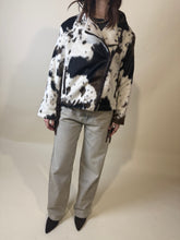 Carica l'immagine nel visualizzatore di Gallery, Chiodo in ecocavallino
