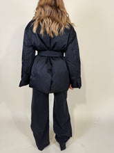 Load image into Gallery viewer, Piumino Rock | Vera Piuma
