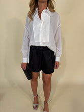 Load image into Gallery viewer, Camicia con plastron paillettes | White | 100% cotone
