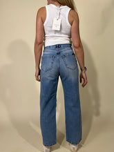 Carica l&#39;immagine nel visualizzatore di Gallery, Jeans strappi Lisa
