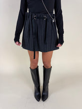 Load image into Gallery viewer, Minigonna Gessata | Wool
