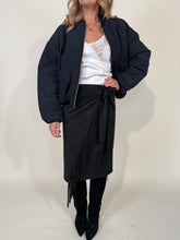 Load image into Gallery viewer, Gonna Dean | Frangia I Black
