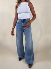 Load image into Gallery viewer, Jeans DEBBY
