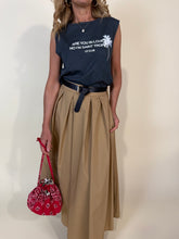 Carica l'immagine nel visualizzatore di Gallery, T-shirt Top Saint Tropez.
