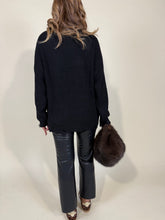 Carica l&#39;immagine nel visualizzatore di Gallery, Maglia Over Rotture | Più colori
