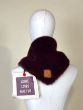 Carica l&#39;immagine nel visualizzatore di Gallery, Sciarpa Bandana Ecopelliccia
