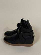 Carica l&#39;immagine nel visualizzatore di Gallery, Stivaletto Isabel | Black &amp; Moro
