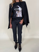 Carica l&#39;immagine nel visualizzatore di Gallery, T-shirt Privacy Please
