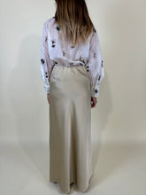 Load image into Gallery viewer, Camicia Camelie
