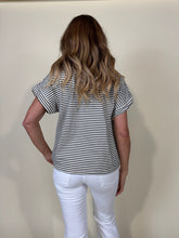 Carica l&#39;immagine nel visualizzatore di Gallery, T-shirt Stripes | Più colori
