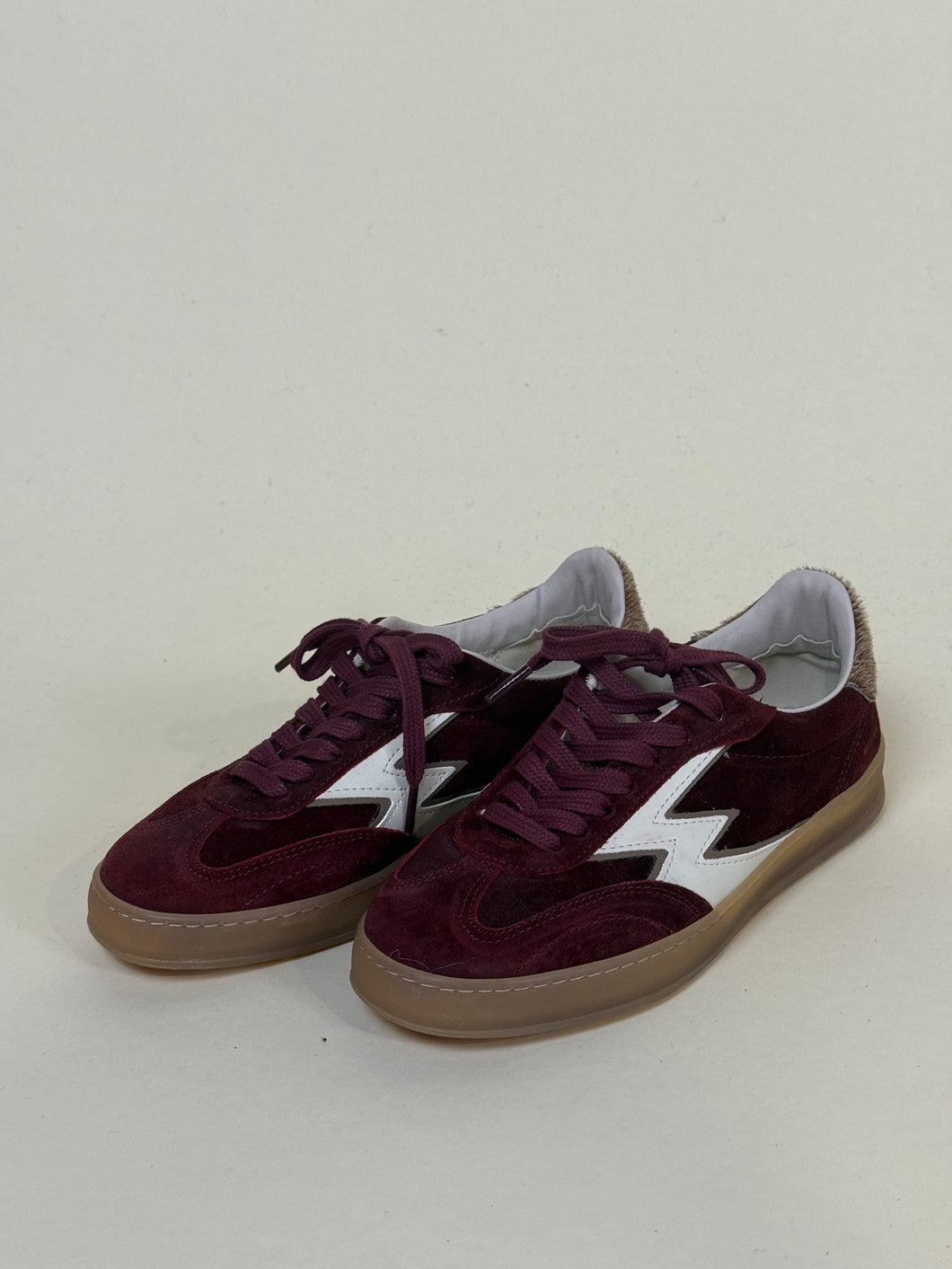 Sneaker Club Burgundy | MOACONCEPT