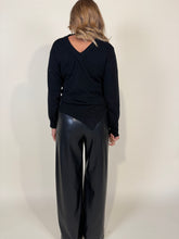 Load image into Gallery viewer, Maglia Cut Out | Black
