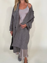Carica l&#39;immagine nel visualizzatore di Gallery, Cappotto doppiopetto HAND MADE I Fango
