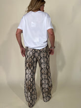 Load image into Gallery viewer, Pantalone Pitone I Tuta
