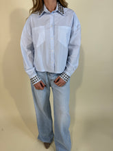 Load image into Gallery viewer, Camicia Studs
