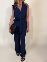 Load image into Gallery viewer, Completo Gilet + Pantalone | Più colori.
