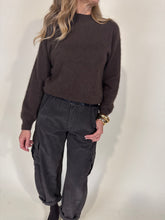 Carica l&#39;immagine nel visualizzatore di Gallery, Pantalone Velluto | Tasconato | Più colori
