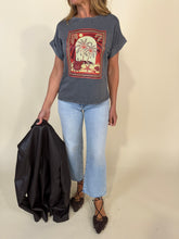 Carica l'immagine nel visualizzatore di Gallery, T-Shirt Postcard
