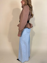 Carica l'immagine nel visualizzatore di Gallery, Chiodo Puff | Camel &amp; Cotone
