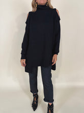 Carica l&#39;immagine nel visualizzatore di Gallery, Maxi Maglia Cut | Più colori
