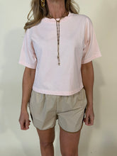 Carica l'immagine nel visualizzatore di Gallery, T-Shirt Crop | Più colori | Cotone
