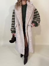 Load image into Gallery viewer, Cappotto Bicolor | Più colori |Crochet
