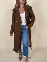 Carica l&#39;immagine nel visualizzatore di Gallery, Trench Caramel
