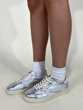 Load image into Gallery viewer, Sneaker Club Silver I MOACONCEPT
