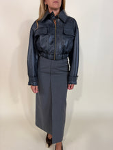 Load image into Gallery viewer, Bomber Old Grey | Ecopelle | CROP.
