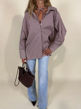 Load image into Gallery viewer, Camicia a righe I bordeuax
