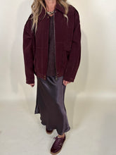 Carica l&#39;immagine nel visualizzatore di Gallery, Bomber Cherry | Suede
