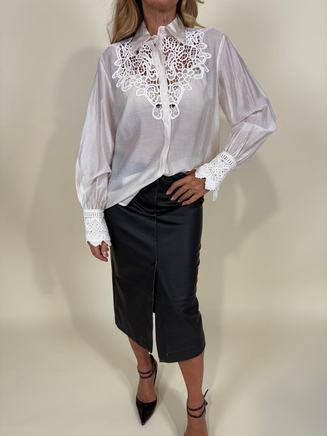 Camicia con ricami I burro