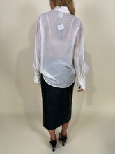 Load image into Gallery viewer, Camicia con ricami I burro
