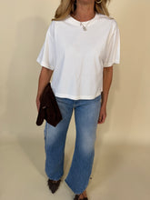 Carica l'immagine nel visualizzatore di Gallery, T-Shirt Crop | Più colori | Cotone
