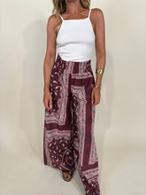 Carica l&#39;immagine nel visualizzatore di Gallery, Pantalone Bandana | Più colori
