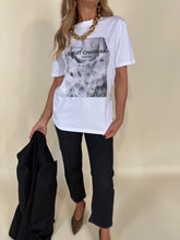 Carica l&#39;immagine nel visualizzatore di Gallery, T-shirt La Nuit
