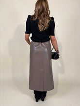 Carica l&#39;immagine nel visualizzatore di Gallery, Gonna Frangia | Portafoglio | Ecopelle | Più colori
