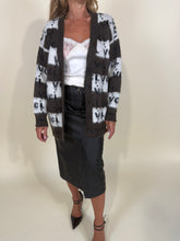 Load image into Gallery viewer, Cardigan long I a righe
