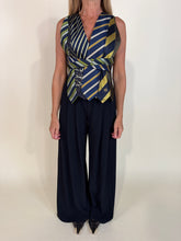 Load image into Gallery viewer, Gilet Cravatte | PIU VARIANTI.
