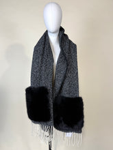 Carica l&#39;immagine nel visualizzatore di Gallery, Sciarpa Tasca I Più Colori
