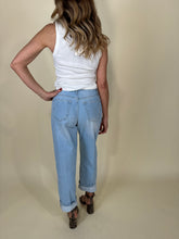 Load image into Gallery viewer, Jeans Light Blue
