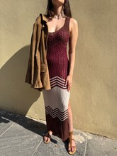 Carica l'immagine nel visualizzatore di Gallery, Abito midi in chevron I in fantasia
