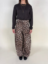 Carica l'immagine nel visualizzatore di Gallery, Denim Leo | Oversize
