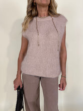 Carica l&#39;immagine nel visualizzatore di Gallery, Gilet Nocciola | Mohair &amp; Lana

