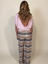 Load image into Gallery viewer, T-shirt V Schiena | Viscosa | Più colori.
