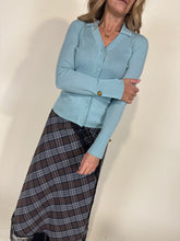 Load image into Gallery viewer, Maglia Isabel 100% lana | Più colori
