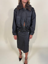 Load image into Gallery viewer, Bomber ecopelle I invecchiato
